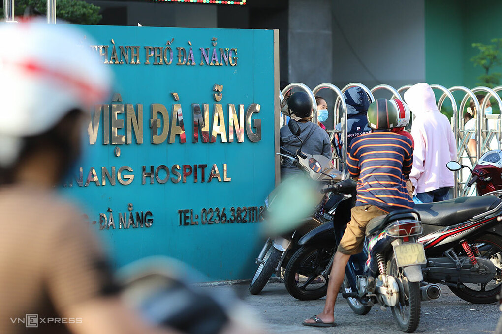 latest updates of covid 19 danang records another 11 positive cases delaying all activities