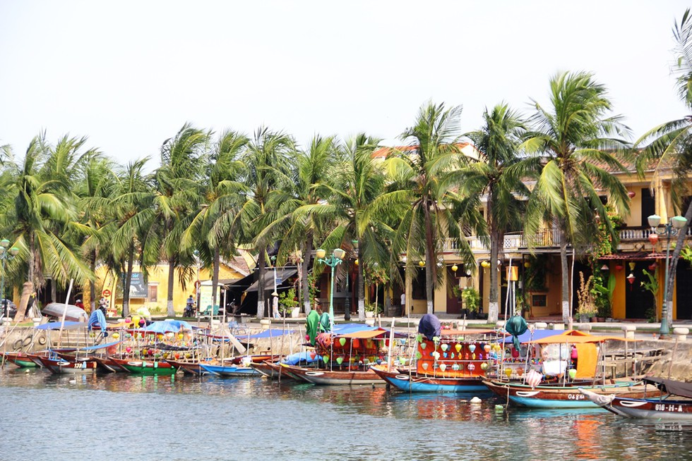 Top Vietnam attractions become deserted due to COVID-19 outbreak 4342 hoian2