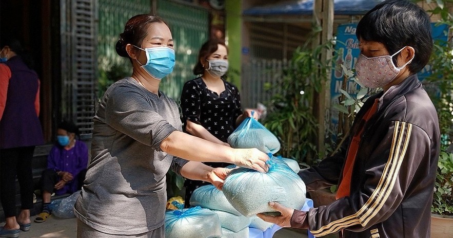 TP HCM huy động toàn xã hội chăm lo Tết Nguyên đán Nhâm Dần 2022 cho người có hoàn cảnh khó khăn. (Ảnh minh họa) TP HCM huy động toàn xã hội chăm lo Tết Nguyên đán Nhâm Dần 2022 cho người có hoàn cảnh khó khăn. (Ảnh minh họa)