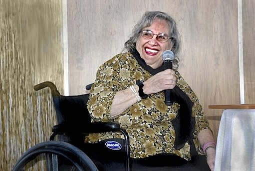 Professor Judith Ladinsky has called on scientists and American people to contribute greatly to Vietnam. 0537 ju1