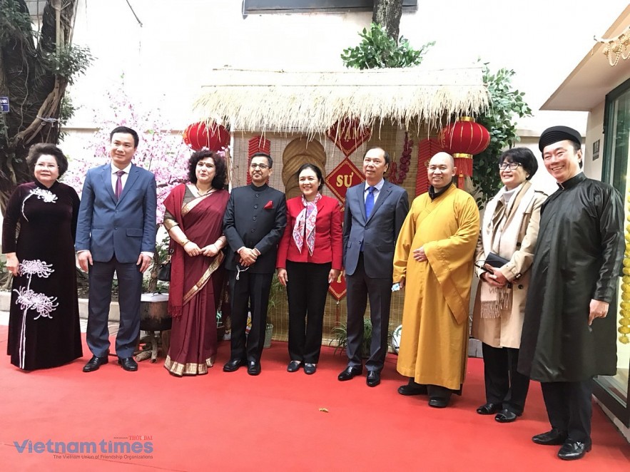 Embassied to Jointly Celebrate Festivals and the 50th Anniversary of Vietnam - India Diplomatic Relations Embassied to Jointly Celebrate Festivals and the 50th Anniversary of Vietnam - India Diplomatic Relations