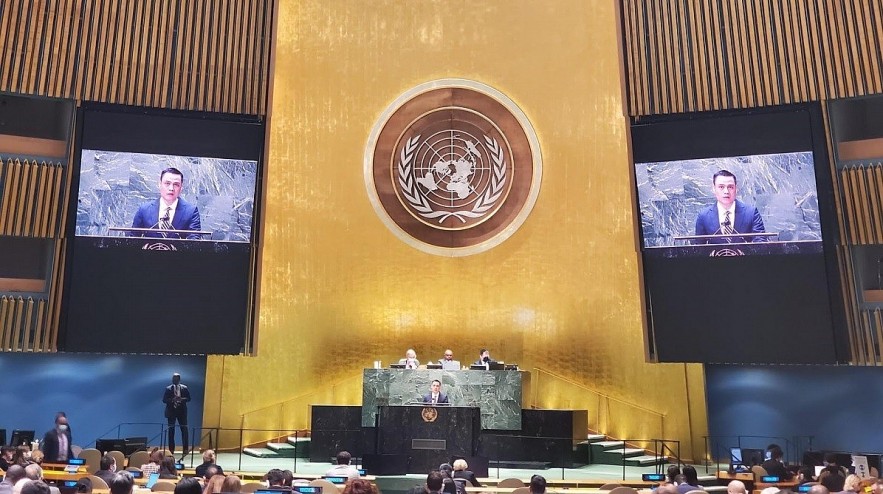 Ambassador Dang Hoang Giang, head of the Vietnamese delegation to the UN, address the UN General Assembly session on the Ukraine situation. (Photo: VNA) Ambassador Dang Hoang Giang, head of the Vietnamese delegation to the UN, address the UN General Assembly session on the Ukraine situation. (Photo: VNA)