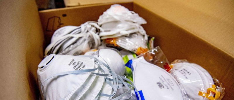 vietnam presents us 420000 medical supplies to eight more countries