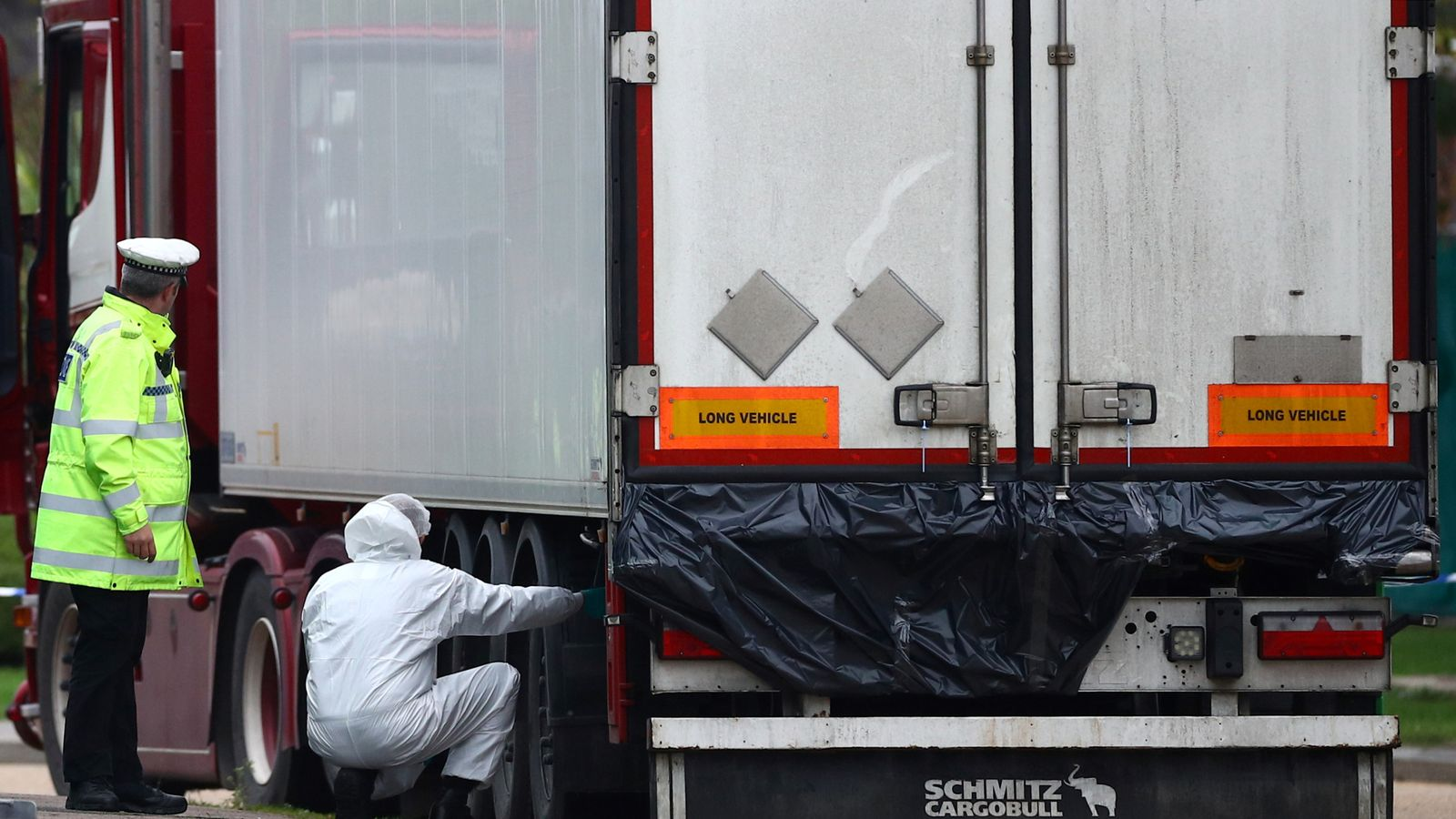 group including foreigners arrested for online scam
