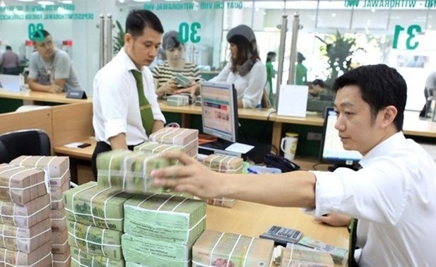 State budget revenue reaches over VND427 trillion (US$18.17 billion) in Q1 2020 State budget revenue reaches over VND427 trillion (US$18.17 billion) in Q1 2020