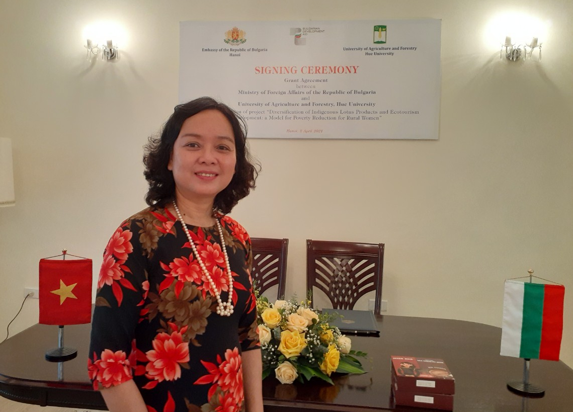The Embassy of Bulgaria funds a Vietnamese project of Lotus, an opportunity for rural women's development The Embassy of Bulgaria funds a Vietnamese project of Lotus, an opportunity for rural women's development