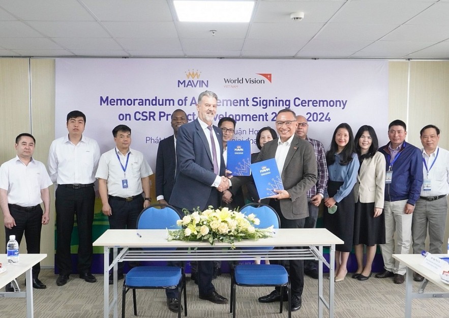 : Overview of the signing ceremony of the MoU signing ceremony between Mavin Group and World Vision Việt Nam. : Overview of the signing ceremony of the MoU signing ceremony between Mavin Group and World Vision Việt Nam.