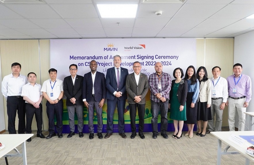 The delegation of World Vision Việt Nam and Mavin Group at the event. The delegation of World Vision Việt Nam and Mavin Group at the event.