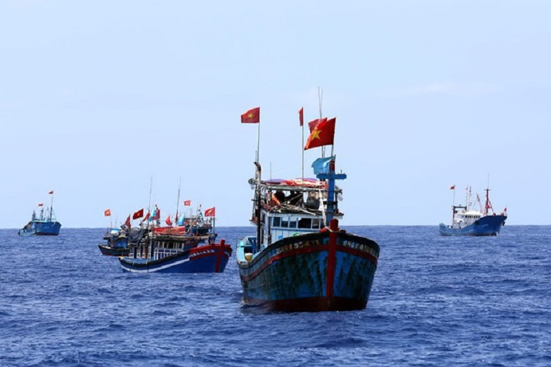 U.S. Sends Warships on Patrol Near East Sea Standoff amid rising tensions us sends warships on patrol near east sea standoff amid rising tensions