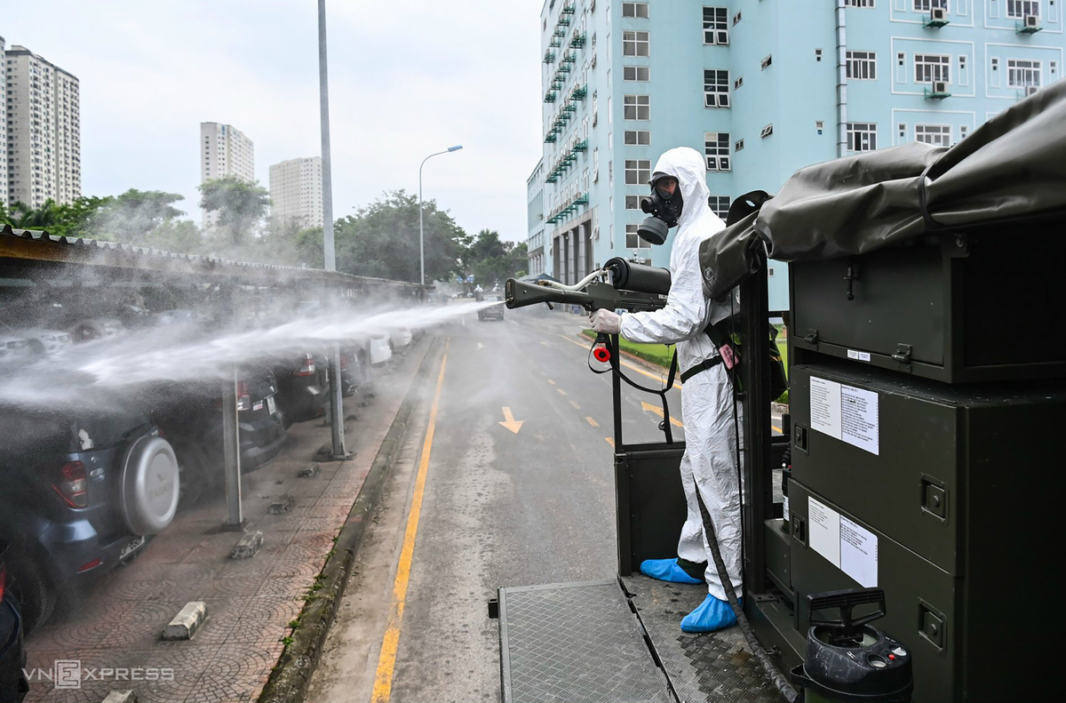In Photos: Hanoi cancer hospital disinfected after Covid-19 cases detected In Photos: Hanoi cancer hospital disinfected after Covid-19 cases detected