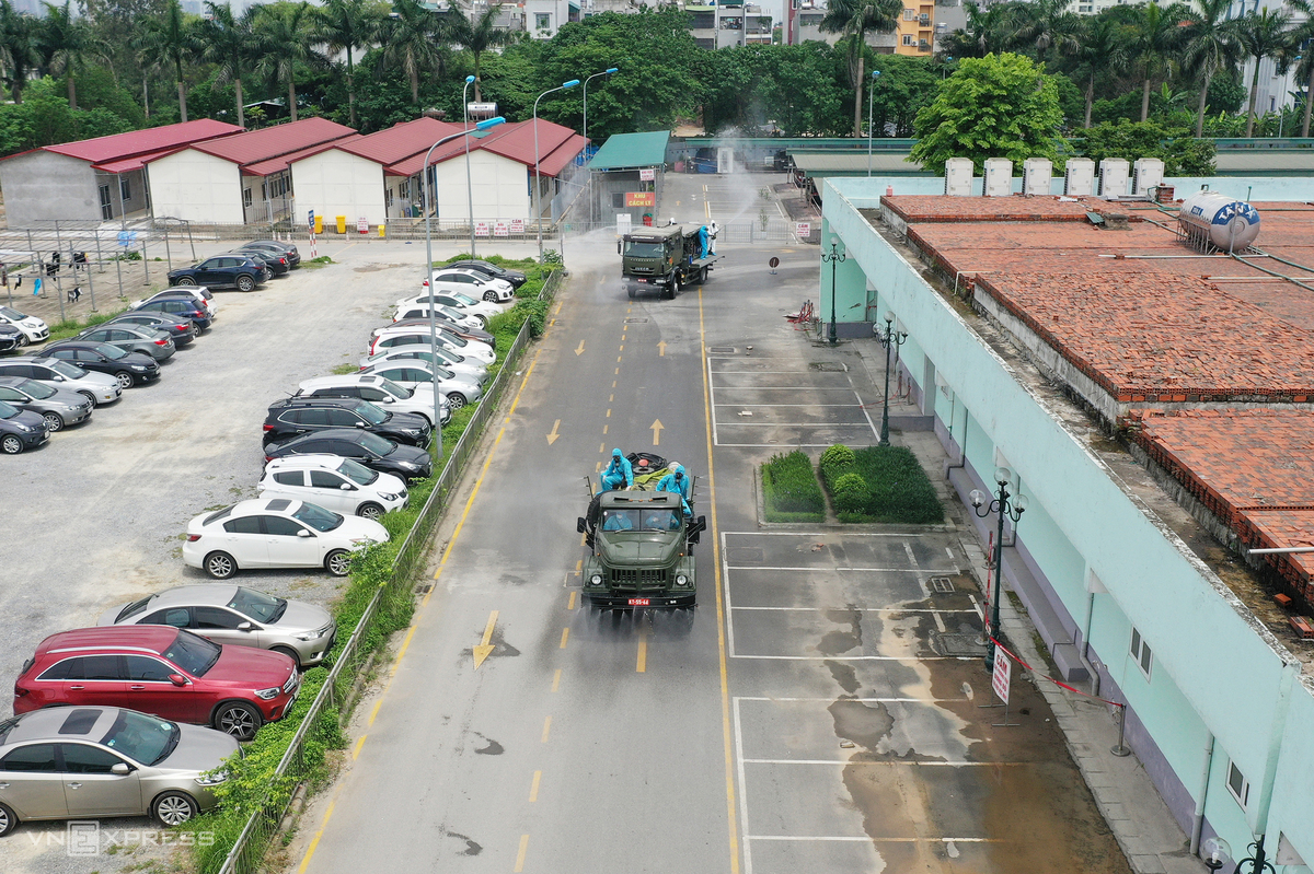 In Photos: Hanoi cancer hospital disinfected after Covid-19 cases detected In Photos: Hanoi cancer hospital disinfected after Covid-19 cases detected