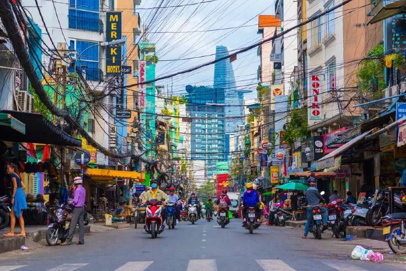 Vietnam challenges itself to new goals for economic growth in 2020 Vietnam challenges itself to new goals for economic growth in 2020