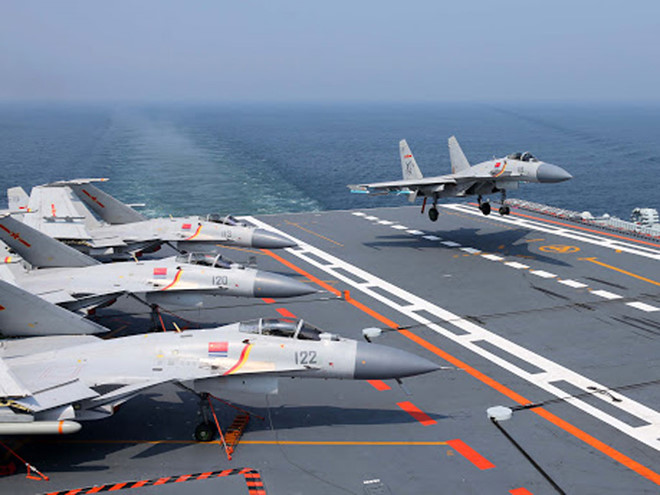 J-15 aircraft landed on the aircraft carrier Liaoning 5516 cn2