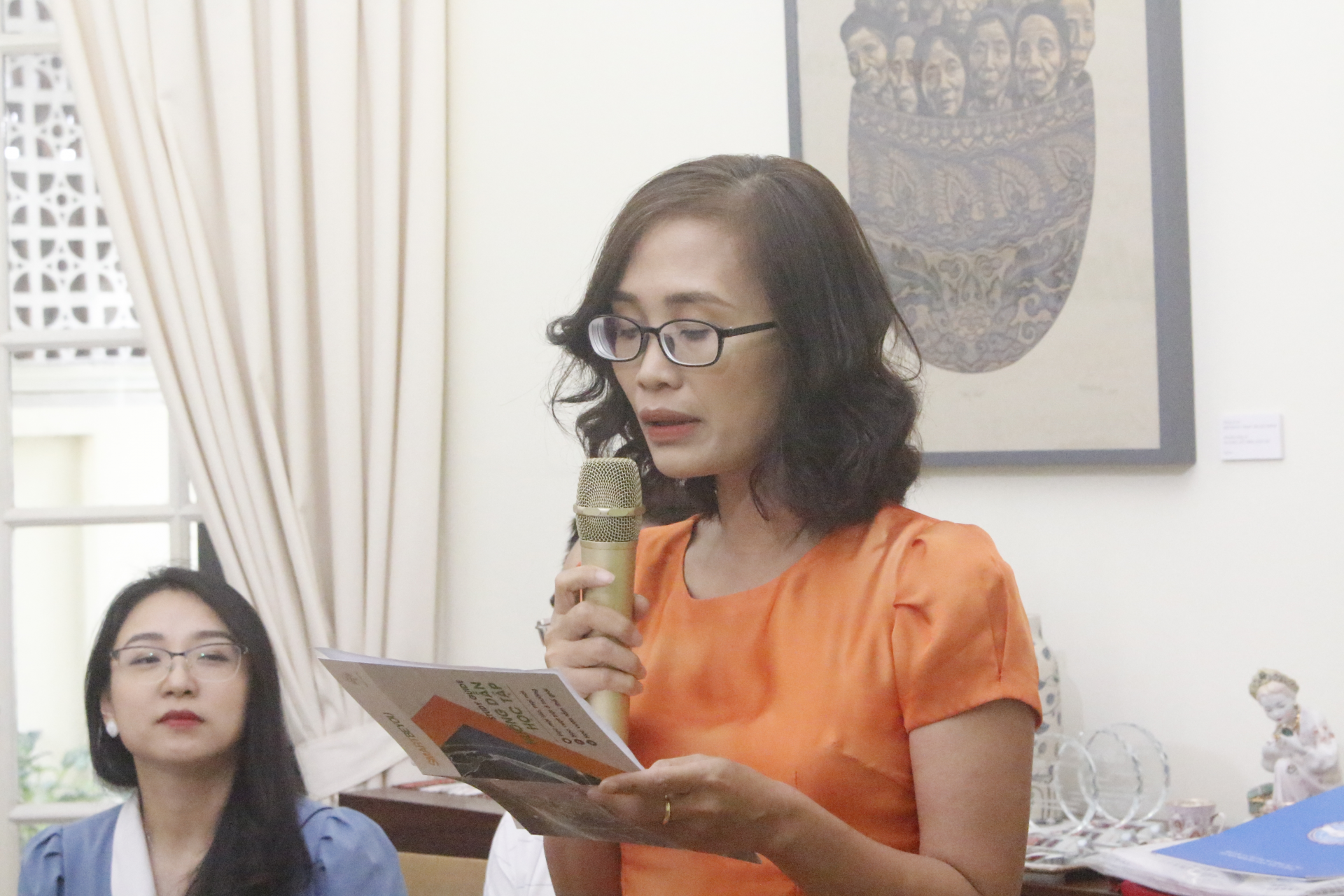 Ms. Ho Phuong Lan - Director of BEYOU Education Organization, Co-Chair of the Organizing Committee highly appreciated the effort to help students confidently become global citizens. 4513 el3