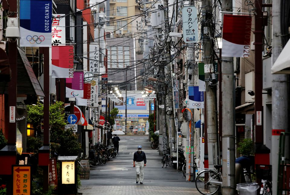 'Severe' Covid-19 Cases Surge in Tokyo While New Tropical Storm Spares Olympics 'Severe' Covid-19 Cases Surge in Tokyo While New Tropical Storm Spares Olympics