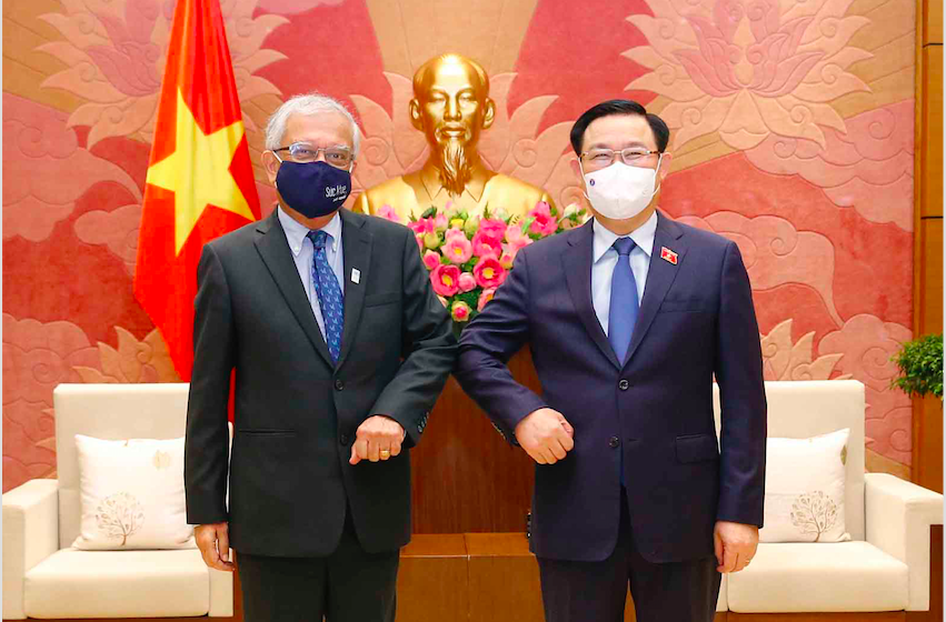 NA Chairman Vuong Dinh Hue and the UN Resident Coordinator. NA Chairman Vuong Dinh Hue and the UN Resident Coordinator.