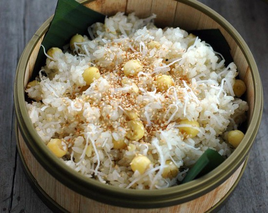 Recipe for Delicious Vietnamese Sticky Rice with Hand-cut Mung Bean Recipe for Delicious Vietnamese Sticky Rice with Hand-cut Mung Bean