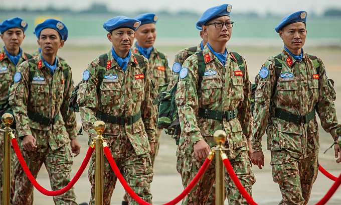 Vietnamese army medical personnel leaves HCMC for South Sudan, October 2018. Photo by VnExpress 5031 arm