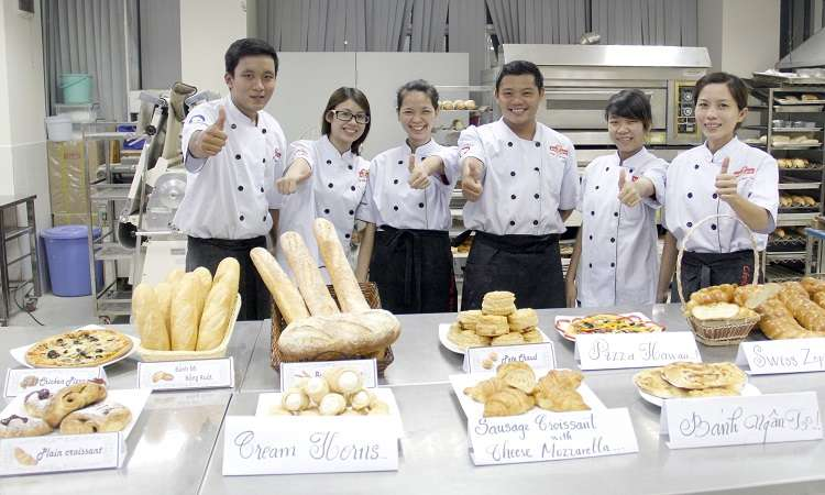 What do Vietnamese people in Australia do popular? 5241 aus3