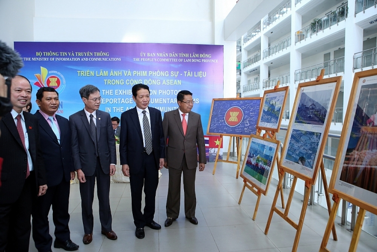 asean in our hearts an inspired exhibition of photos and reportage on the countries and peoples in asean community