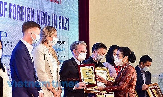 VUFO Honors 49 Foreign NGOs for Outstanding Performance in 2021 VUFO Honors 49 Foreign NGOs for Outstanding Performance in 2021