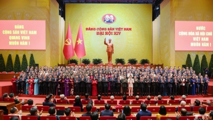 海外越南人社群祝贺越共十四大取得圆满成功