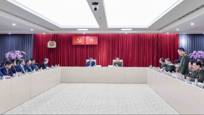 越南公安部部长苏林会见越南驻外代表机构负责人