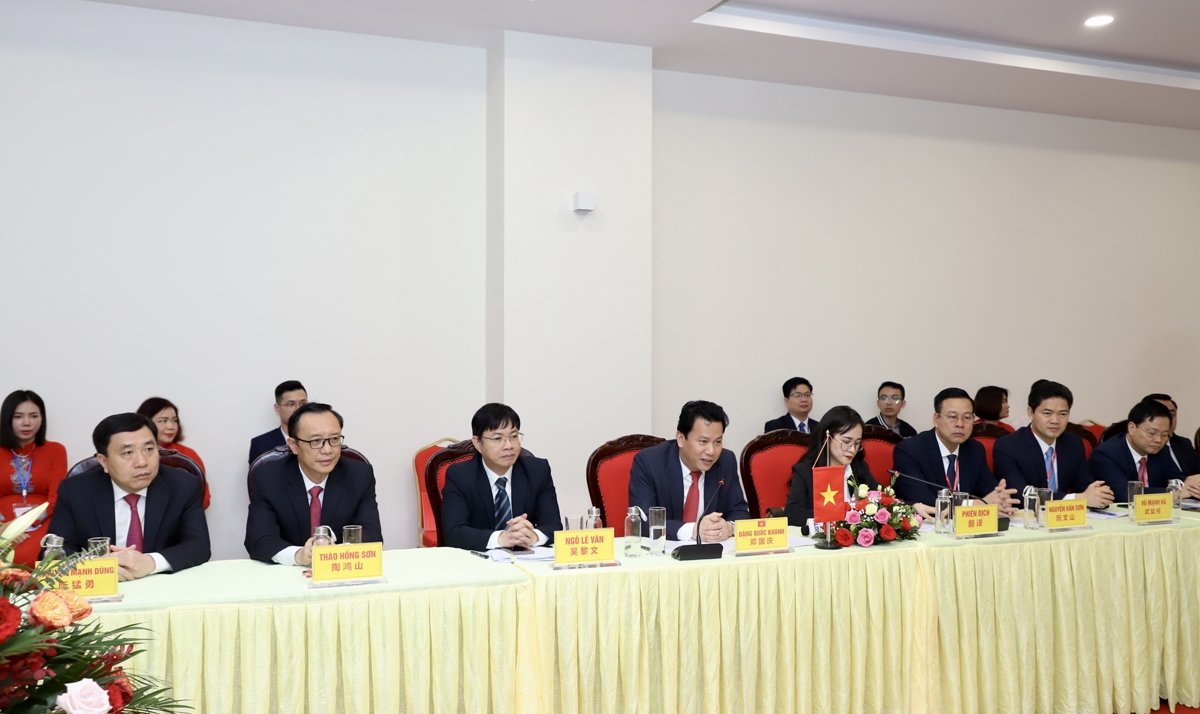 河江省代表团。 河江省代表团。