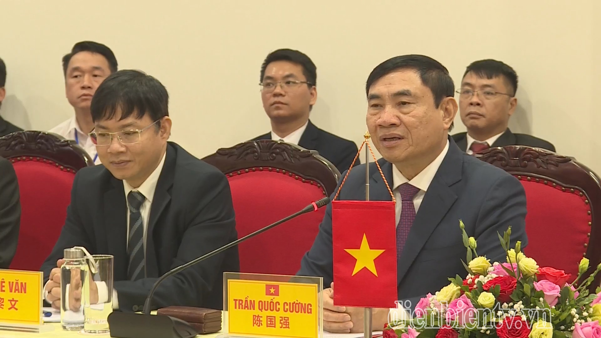 奠边省委书记陈国强发表讲话。 奠边省委书记陈国强发表讲话。