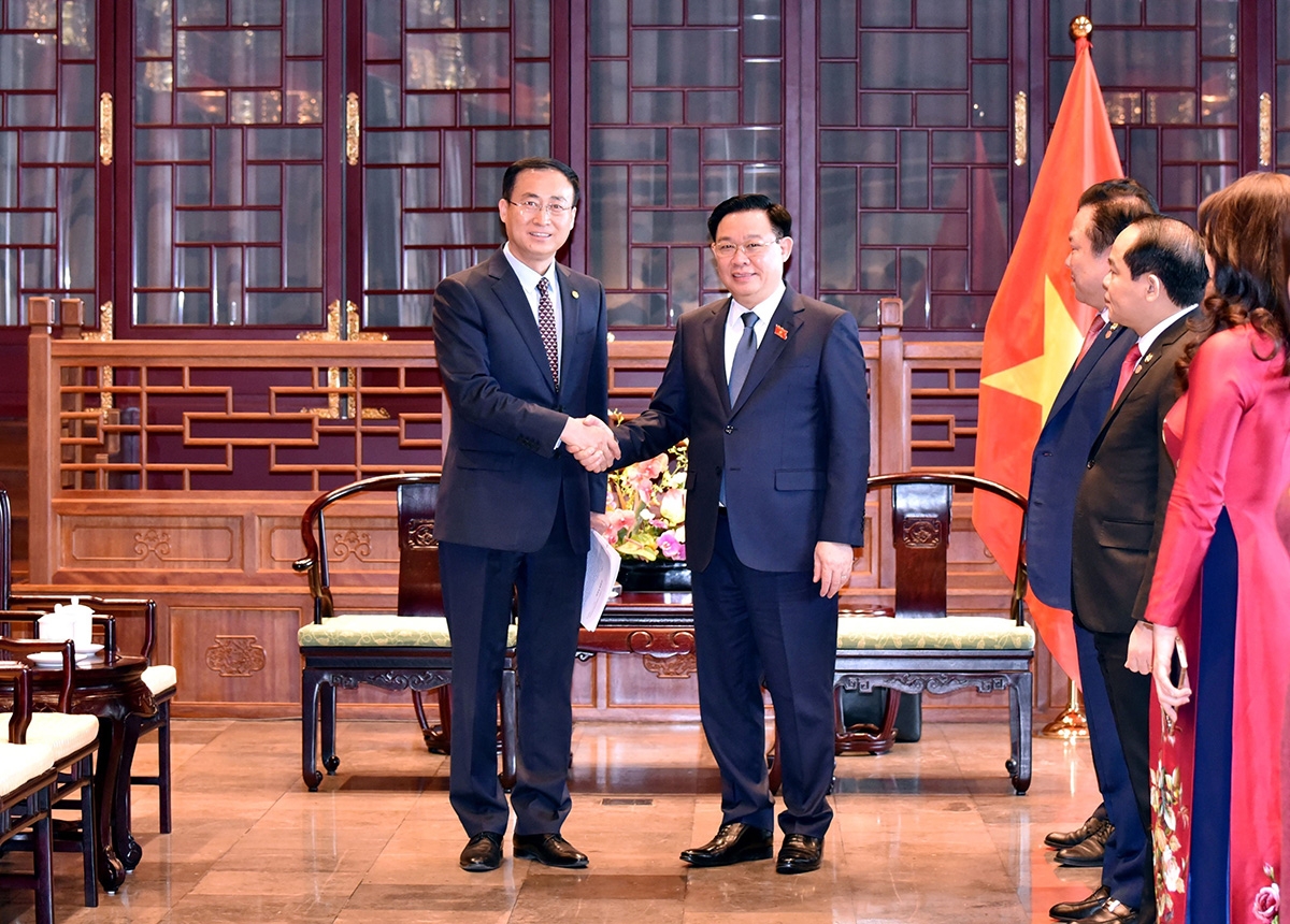 王廷惠会见了中国能源建设股份有限公司副董事长兼国际建设集团董事长吕泽翔。 王廷惠会见了中国能源建设股份有限公司副董事长兼国际建设集团董事长吕泽翔。