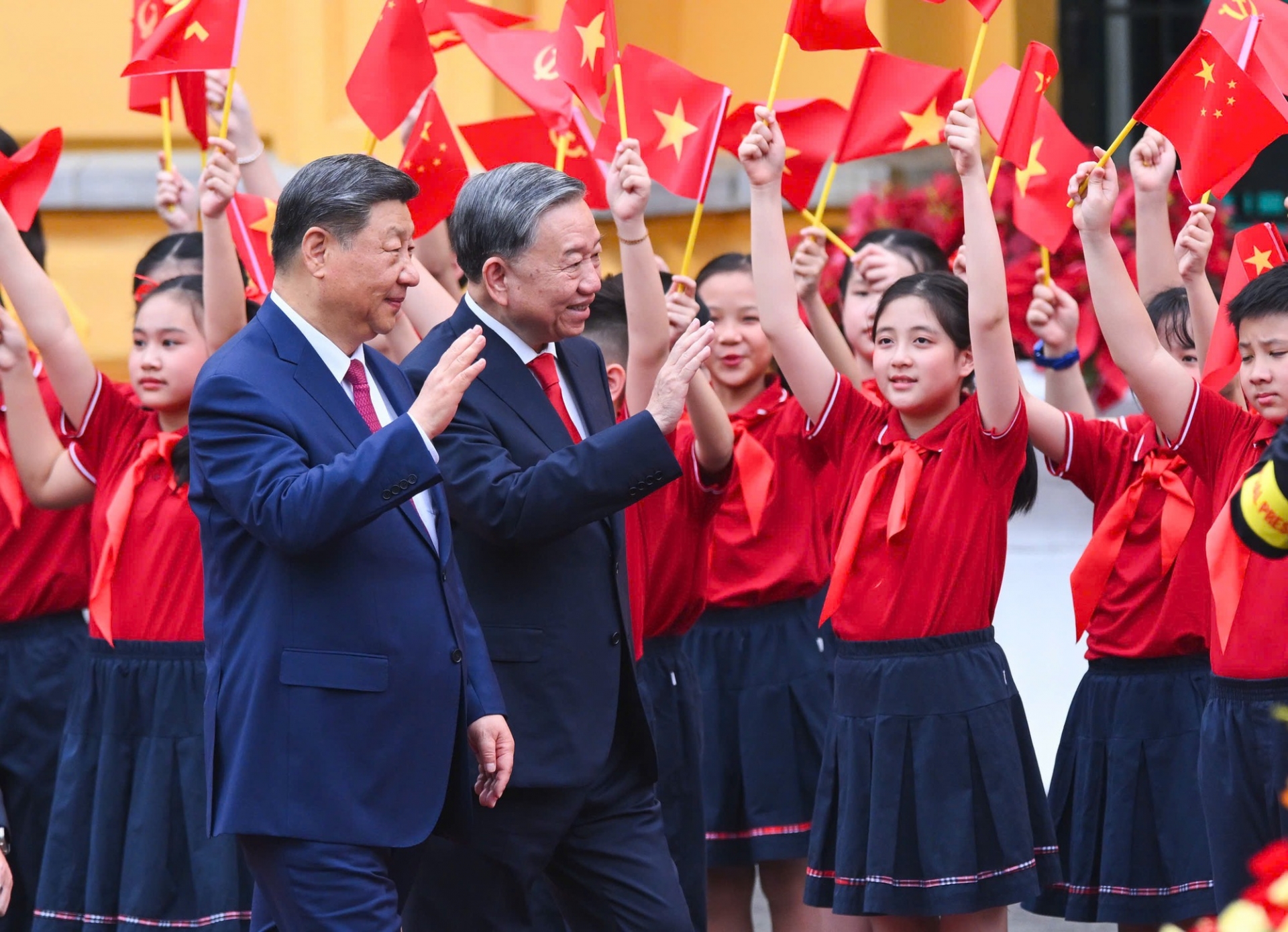 越共中央总书记苏林主持仪式 欢迎中共中央总书记、中国国家主席习近平到访