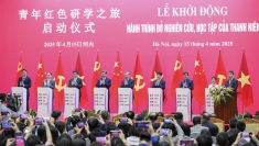 中共中央总书记、国家主席习近平出席越中人民联欢
