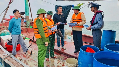 坚决为越南水产品解除IUU‘黄牌’警告