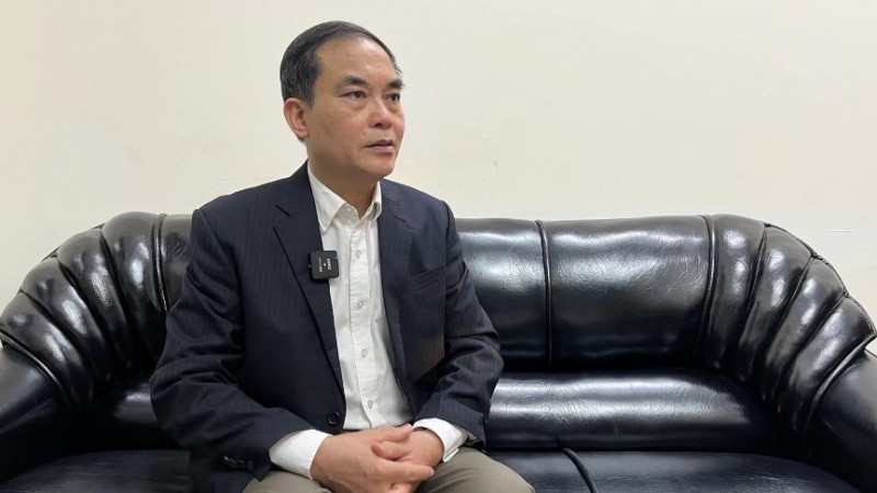 越南经济学家、越南中央机构科学委员会副主席武文福副教授。