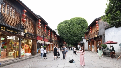 福州三坊七巷的文脉坚守与城市更新