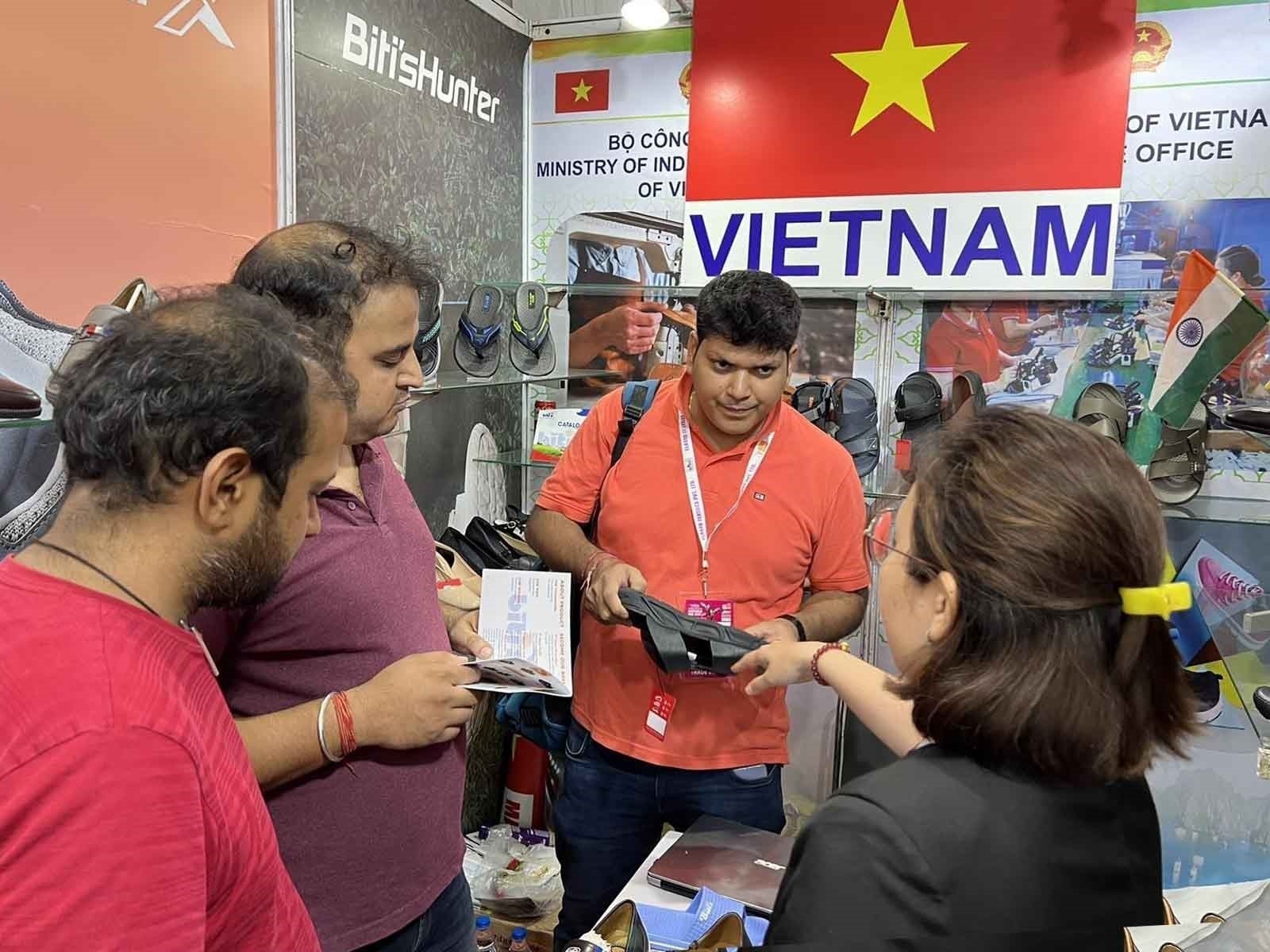 越南鞋类展位。 越南鞋类展位。