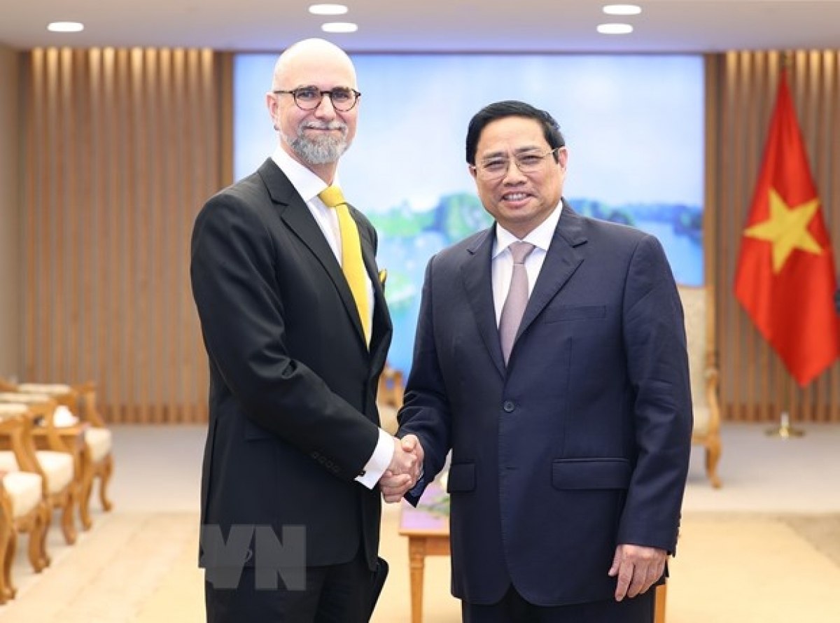 越南政府总理范明政会见加拿大驻越南大使肖恩·佩里·施泰尔。图自越通社 越南政府总理范明政会见加拿大驻越南大使肖恩·佩里·施泰尔。图自越通社