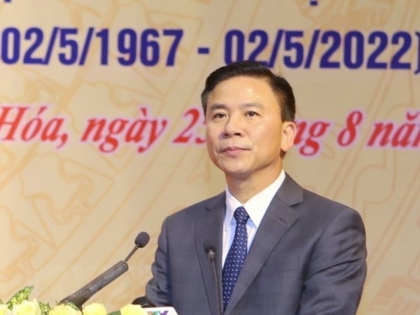 清化省省委书记杜重兴发表讲话。图自人民军队报) 清化省省委书记杜重兴发表讲话。图自人民军队报)