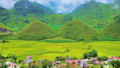 将绿色还给河江岩石高原