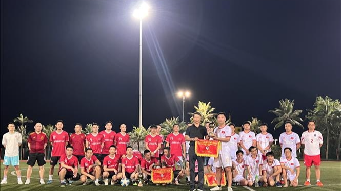旅居中国香港的越南人因体育运动而结缘。