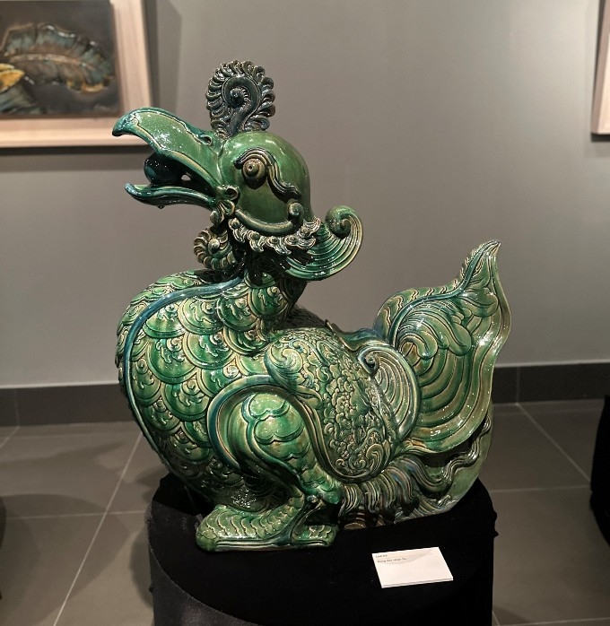 展会上展示的刻瓷作品。 展会上展示的刻瓷作品。