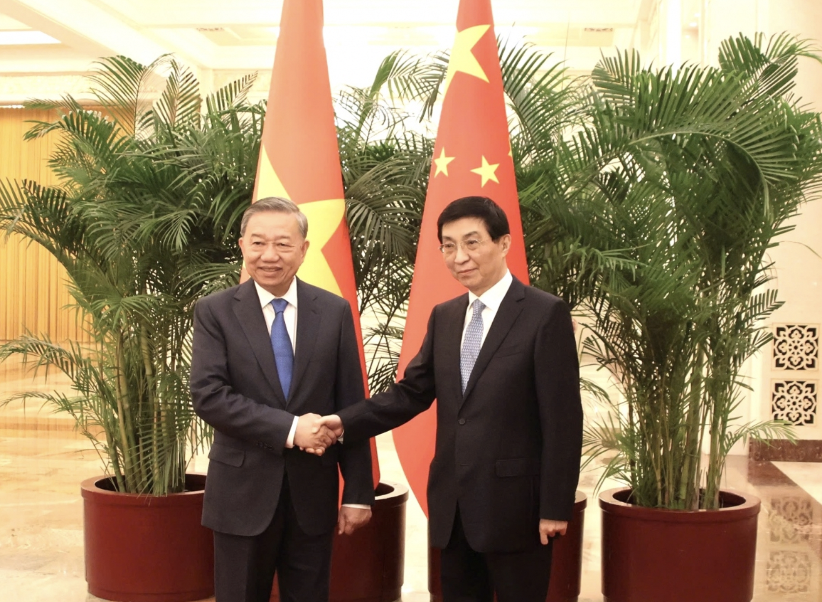 越共中央总书记、国家主席苏林会见中国全国政协主席王沪宁 越共中央总书记、国家主席苏林会见中国全国政协主席王沪宁