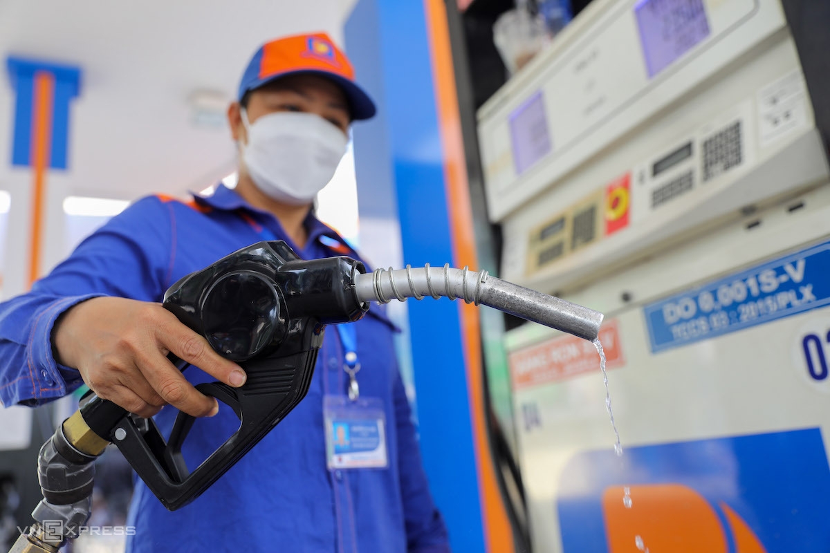 越南油气研究所：21日越南国内油价或将继续下降