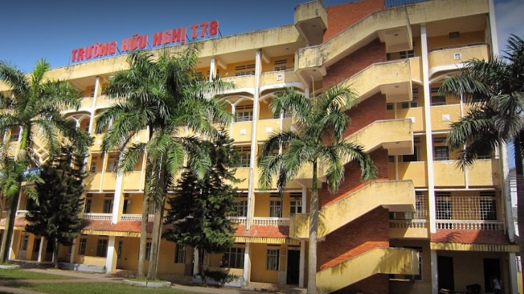 T78友谊学校：巩固和加强越老特殊友好关系