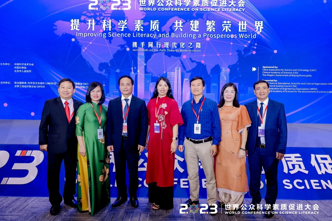 VUSTA代表团。 VUSTA代表团。