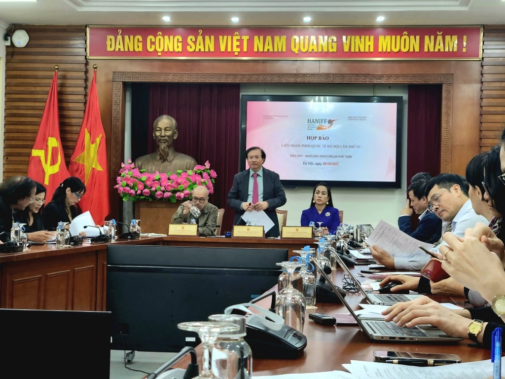 新闻发布会场景。图自越通社 新闻发布会场景。图自越通社