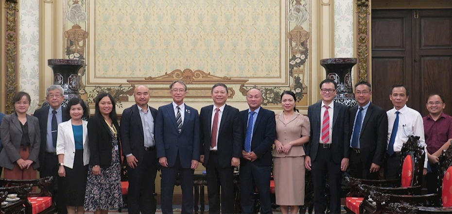双方代表合影。 双方代表合影。