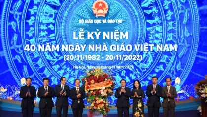 范明政总理：教学是最高贵职业 为建设更富强更文明的国家做出贡献