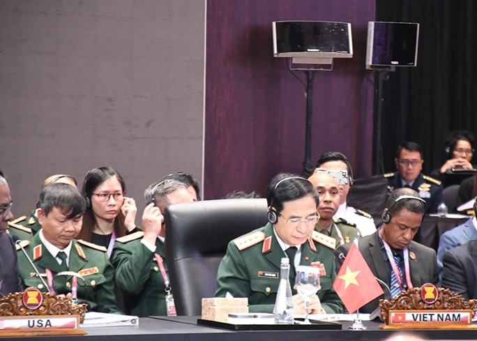 潘文江大将出席第十届东盟防长扩大会议。 潘文江大将出席第十届东盟防长扩大会议。