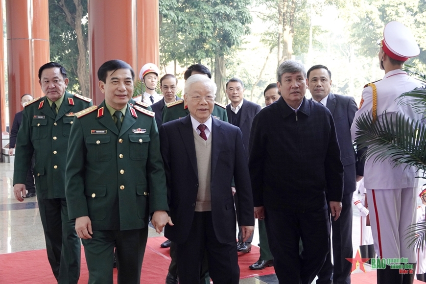 阮富仲总书记出席2022年全军军政会议。图自人民军队报